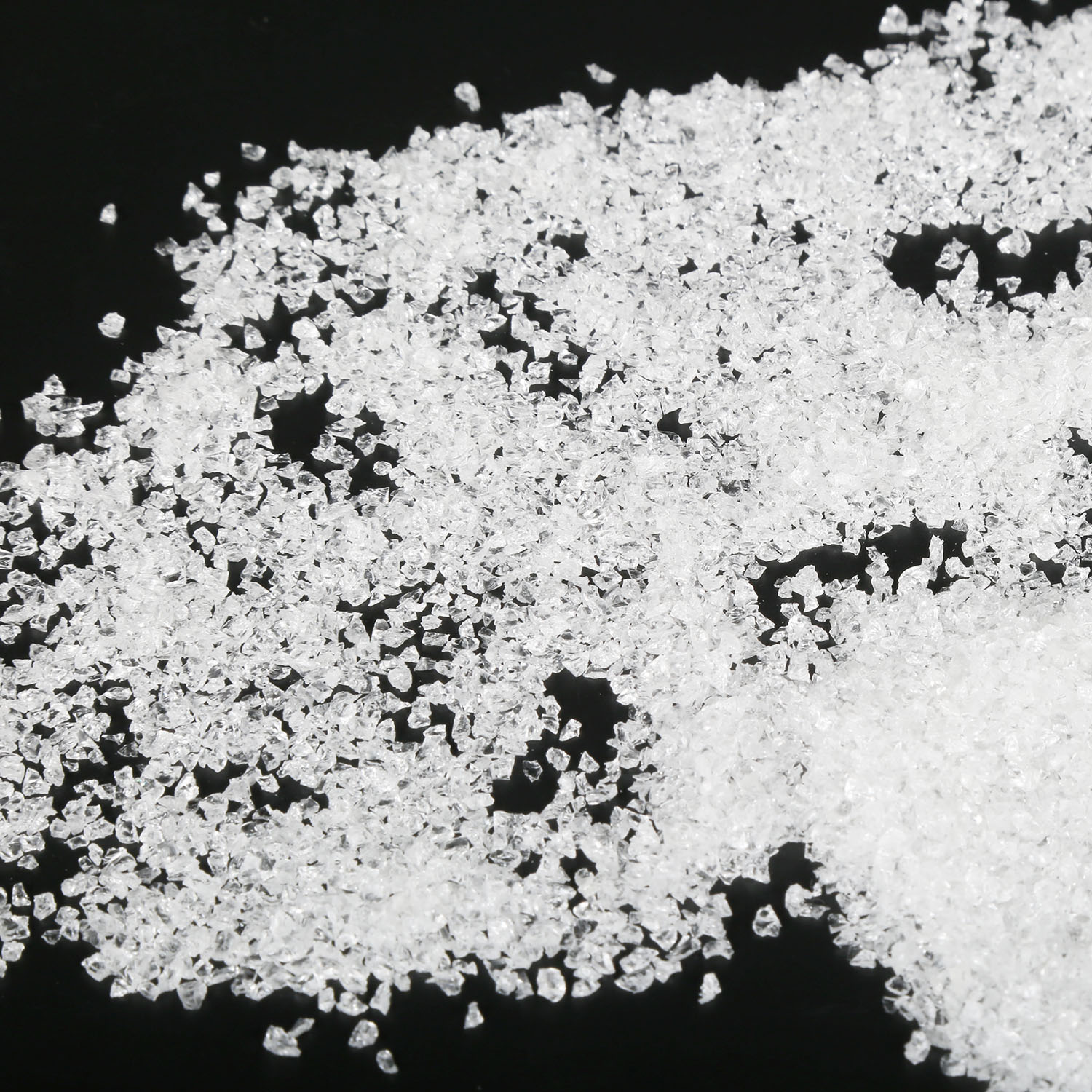 Water-retaining agent for field crops.