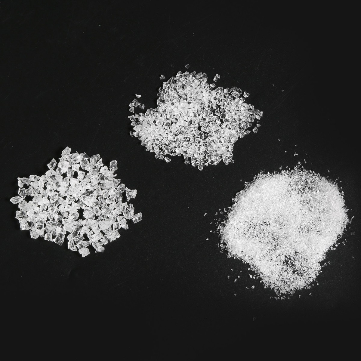 Salt-tolerant potassium-based water-retaining agent for agriculture and forestry